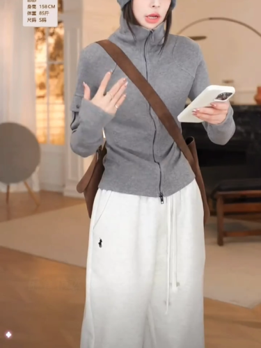 Original Version: 43% Cotton, 34% Polyester, 19% Nylon, 4% Spandex, Double Zipper High Collar Sweatshirt Women's Fashionable and Versatile