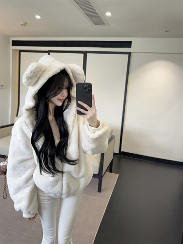 Photographed~ 2025 Winter New Cute Bear Ears Plush Warm Loose Faux Fur Coat for Women
