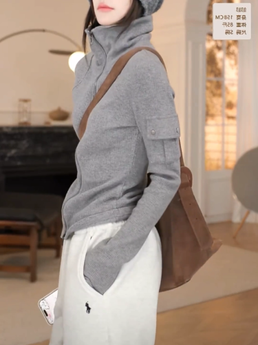 Original Version: 43% Cotton, 34% Polyester, 19% Nylon, 4% Spandex, Double Zipper High Collar Sweatshirt Women's Fashionable and Versatile