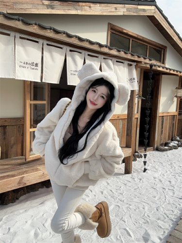 Photographed~ 2025 Winter New Cute Bear Ears Plush Warm Loose Faux Fur Coat for Women