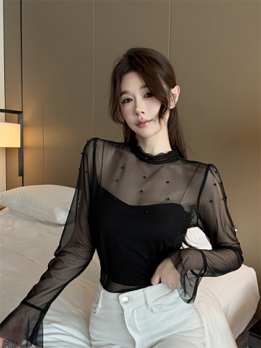 Real-shot ~ Autumn/Winter French-style Semi-Turtleneck, Intricately Embellished Beaded Pullover with Puffed Sleeves—A Loose-Fitting Base Layer Top for Inner Wear