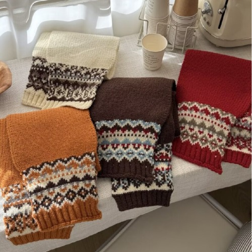 Hand-painted Christmas New Year Red Scarf Sweater Autumn Winter Lazy Style Embroidered Contrast Color Loose Slimming Knit Top