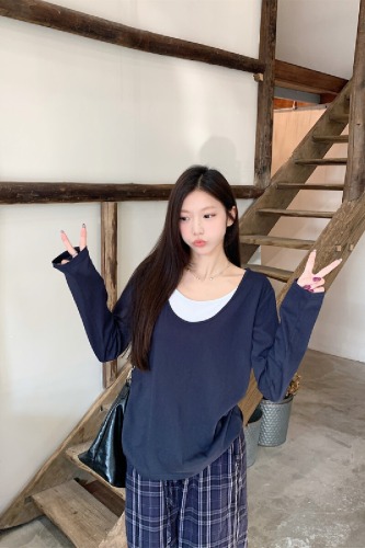 Real-shot Autumn/Winter Korean-style Faux Two-Piece Lazy-Style Loose Contrast-Colored U-Neck Versatile Long-Sleeve Base T-Shirt Top for Women