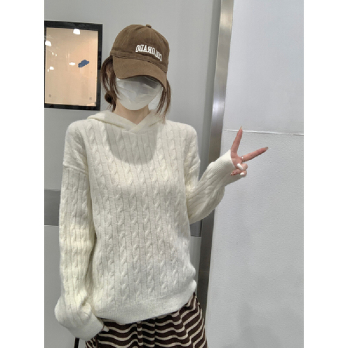 Photo-realistic Korean-style soft and loose fluffy cabled hooded knitted sweater, thick sweater, inner layer top