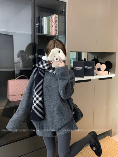 Photographed Autumn/Winter Korean-style retro two-piece set for women, knit, loose and lazy style