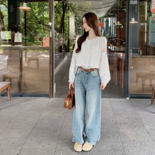 Photographed! French lace edge round neck versatile long sleeve women's elegant temperament beautiful woman's blouse