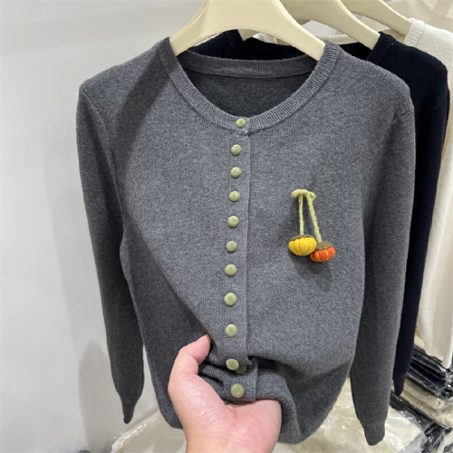 Design-Style Pumpkin Decorated Long-Sleeve Knit Cardigan for Women, 2025 Early Autumn New Arrival Fashion Outerwear Top