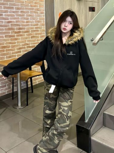 American streetwear brand faux fur hooded sweatshirt for women, new fall and winter design, loose, stylish, lined and thick, very popular outerwear