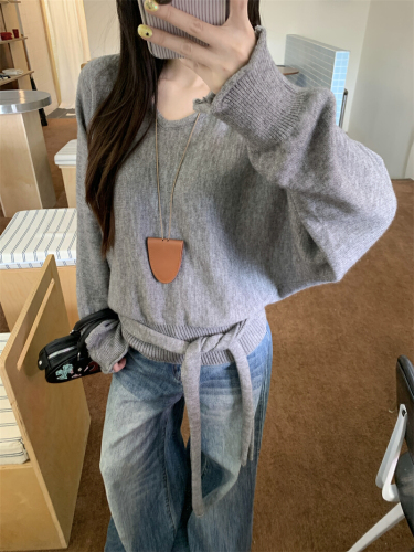 Photographed True Lazy V-neck Casual Strap Design Long-sleeved Loose Knit Top Short-sleeved Women's Shirt