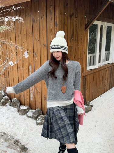 Shot design, niche two-piece contrasting color patchwork women's Korean style loose outerwear knit sweater top