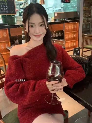 Korean Dongdaemun Fashion New Year Red Fine Glitter Atmosphere Sensory Off-the-Shoulder Knitwear Versatile Dress