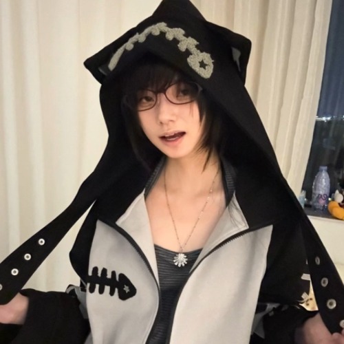 Japanese-style anime-inspired color-blocking patchwork stand-up collar detachable hood sweatshirt outerwear for autumn and winter, loose zipper open sweater