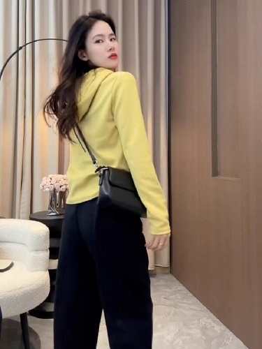 Cotton-Blend Stylish Youthful High-End Casual Sport Sweatshirt for Women Autumn