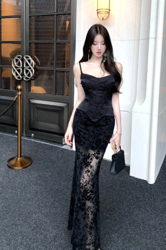 Photographed Design Black Lace Splicing Bralette Strap Women's Waist Cinching Hip Bump Dress Set