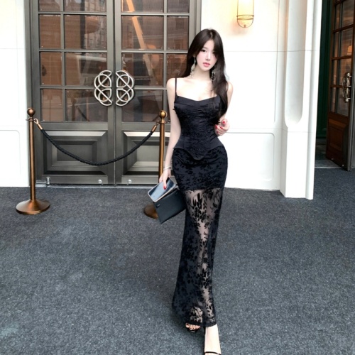 Photographed Design Black Lace Splicing Bralette Strap Women's Waist Cinching Hip Bump Dress Set