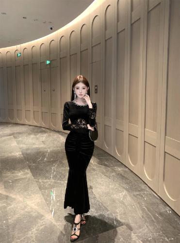 Photographed #Heavy Industry Nail Drill Velvet Fish Tail Skirt Pleated Slimming Elegant Lace Splicing Dress
