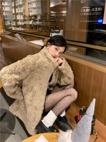 Original fabric 2025 new style stand-up collar lamb wool women's leather and fur integrated coat