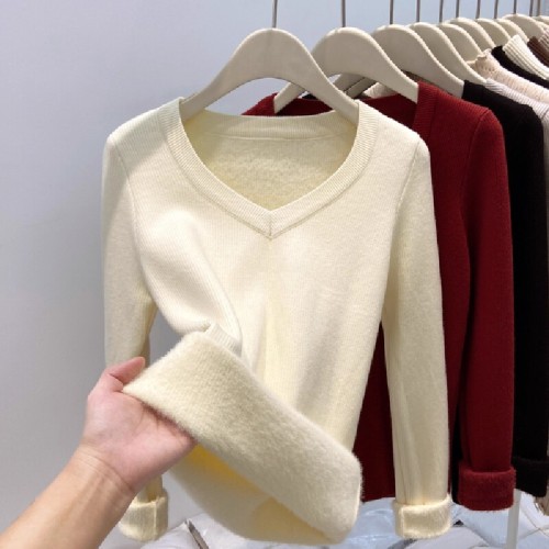 Soft and Gentle V-Neck One-Piece Knit Sweater for Autumn/Winter, Thick and Warm Women's Top for Simple Layering and Underwear