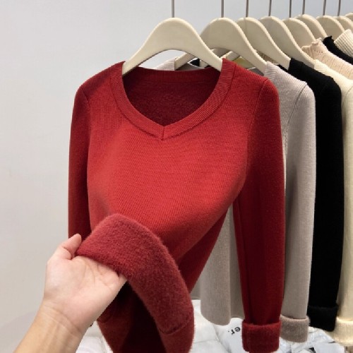 Soft and Gentle V-Neck One-Piece Knit Sweater for Autumn/Winter, Thick and Warm Women's Top for Simple Layering and Underwear