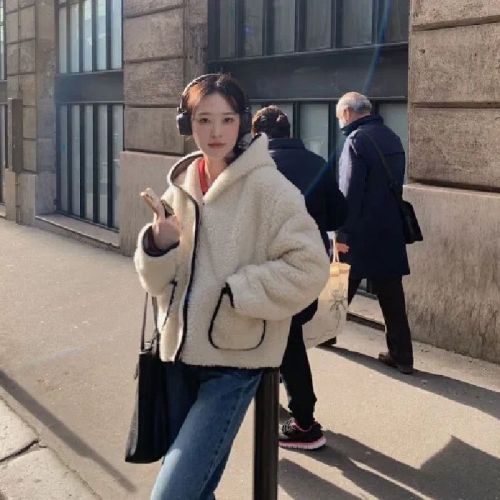 Korean chic autumn and winter lamb wool hooded coat, versatile loose fit, 2025 new women's fashion temperament