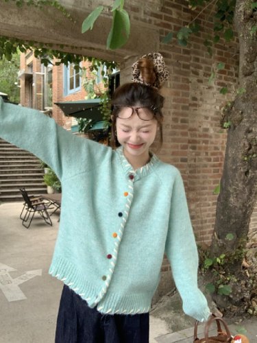 Actual shot 2025 new autumn and winter lazy style design sense colored button thick knitting cardigan sweater coat top for women