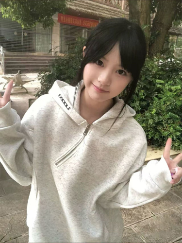 Cotton-imitating, polyester-cotton blended, milk fiber letter embroidery hoodie sweatshirt loose silhouette coat top