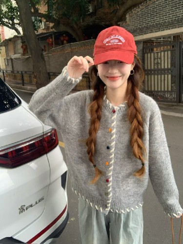 Actual shot 2025 new autumn and winter lazy style design sense colored button thick knitting cardigan sweater coat top for women