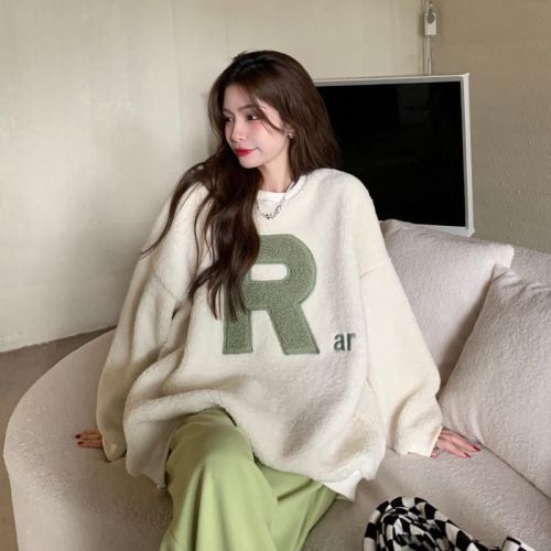 2025 Fall/Winter Women's Faux Lamb Wool Letter-Print Thickened Crewneck Sweater: New Lazy-Style, Versatile, Loose-Fit, and Warm Top