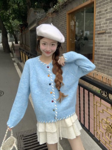 Actual shot 2025 new autumn and winter lazy style design sense colored button thick knitting cardigan sweater coat top for women