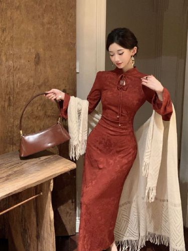 Red Large-Sleeve Traditional Chinese Style Long-Sleeve Cheongsam 2025 New Women's Retro Fitted Autumn/Winter Dress