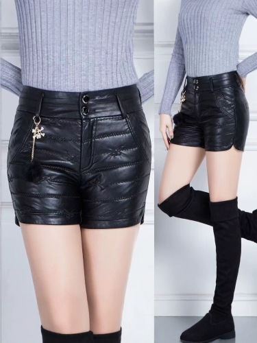 2025 New Model High-Waist Black PU Leather Short Pants for Women Autumn/Winter Pants with Cotton and Thick Outer Wearing Fitted Leggings