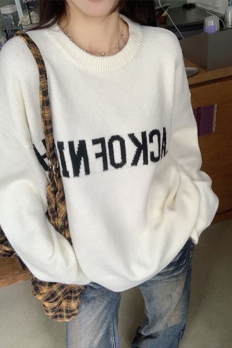 Actual shot. Gray letter women's sweater for autumn and winter, lazy and soft, loose round neck knit top
