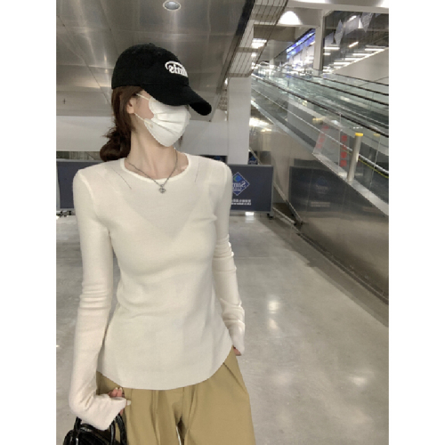 Real-shot Autumn/Winter Korean-style Soft, Fluffy, Slim-Fit Round-Neck Split Hem 6% Wool Knitted Base Layer Sweater