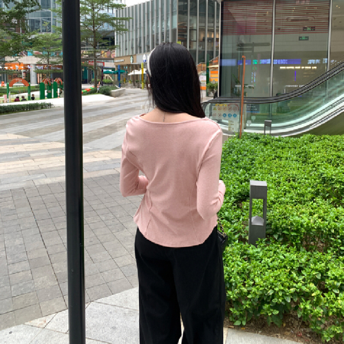 Early autumn design-inspired one-shoulder swing collar long-sleeved T-shirt with color waist tie for slimming, inner layer base shirt