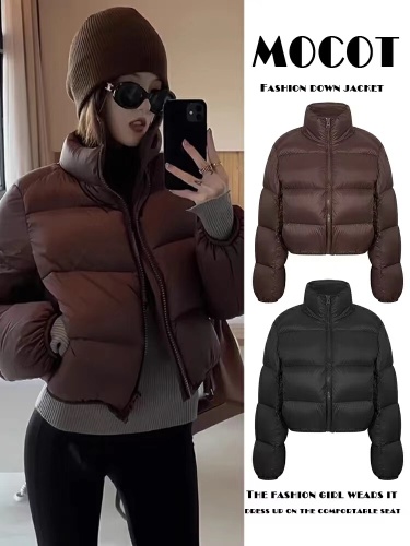 Women's Short Puffer Jacket with Upright Collar, Fashionable, Lightweight, and Stylish, 2025 New Style, for Petite Figures, Like a Soft Bread Coat