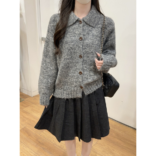 Photographed Korean-style leisurely loose polo neck soft and versatile thick knit sweater open jacket