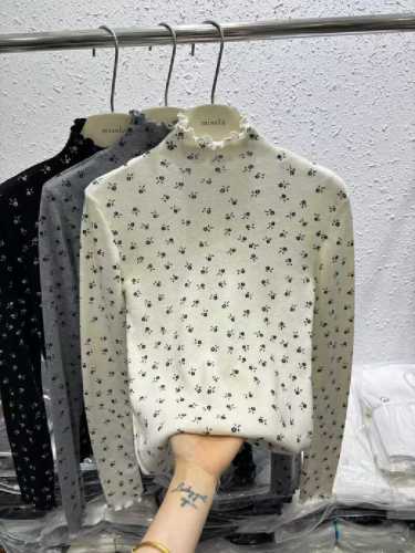 Korean-style black moss edge half-length crew neck floral knitted sweater for women, long sleeves, autumn and winter stylish versatile top, slimming base top