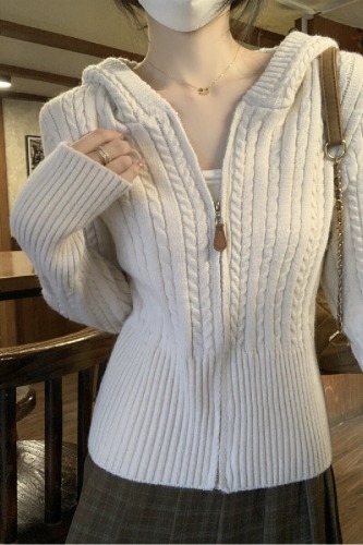 Photographed Korean-style cabled hooded thick knit cardigan outerwear long-sleeved top