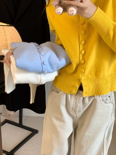 Photographed Soft High-Neck Cardigan Sweater for Women, Stylish Casual Youthful Short-Sleeve Knit Coat for Women