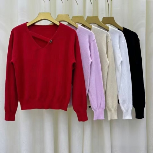 New Autumn/Winter Women's Short V-Neck Lace Hole Cardigan Top with Gentle, Refined, and Unique Design