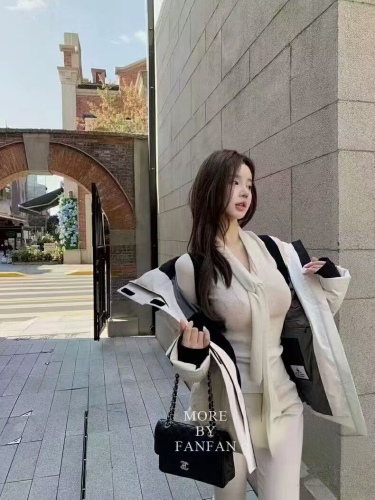 Women's Spring/Fall Designer Knitted Base Layer with Flared Sleeves, Irregular Fit, Perfect for Layering