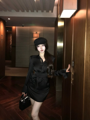 Shot! Light Luxury High-Grade Lace Splicing Collar Dress for Women Pure Desire Bodycon Waist Cinching Base Dress