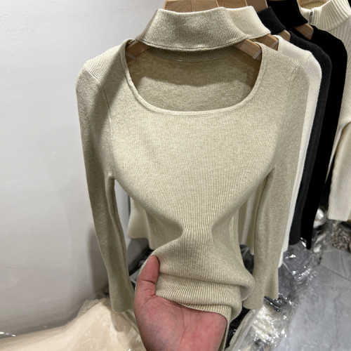 Oversized High-Neck Lace-Trimmed V-Neck Knit Top for Women - Long Sleeve, Reveals Collarbone - Winter New Arrival, Sleeveless, Fitted Crew Neck Base Layer Top