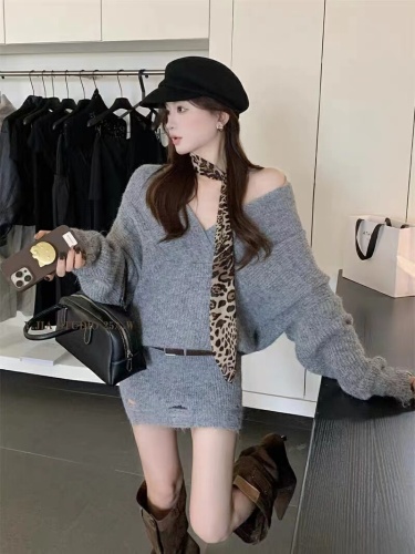2025 Korean-style V-neck turtleneck autumn long-sleeve knit sweater leopard print tie-dye lazy style loose casual dress