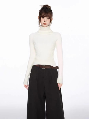 Women's Pure White High-Neck Sweater, Autumn/Winter Short-Sleeve Tight Fitting Knit Top for Layering