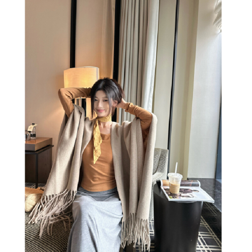 Actual photos, old money-style elegant casual beige versatile cape coat for women, autumn and winter outerwear cape