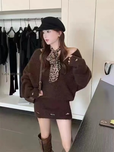 2025 Korean-style V-neck turtleneck autumn long-sleeve knit sweater leopard print tie-dye lazy style loose casual dress