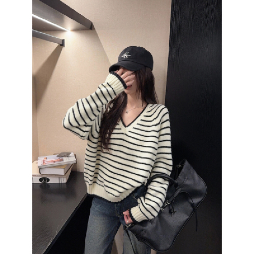 Photographed Autumn/Winter Korean Version Retro Striped Color Block Shoulder V-Neck Loose Hoodless Knit Sweater Women's Top