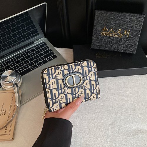 New three-piece set gift box with money clip, card holder, and case