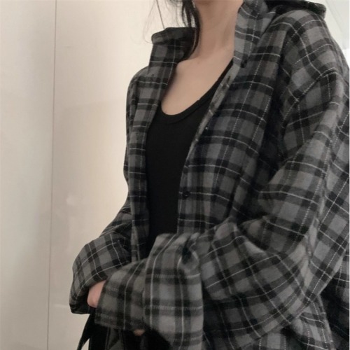 Drapey dark gray plaid shirt, loose and high-end design, niche cardigan, casual and versatile shirt, jacket, spring and autumn
